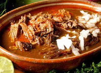 Una deliciosa birria de res que no debes dejar de preparar