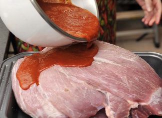 El platillo perfecto para la cena (Pierna de cerdo en salsa de cuatro chiles)