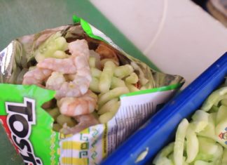 Un personaje muy peculiar que vende delicias en Compostela