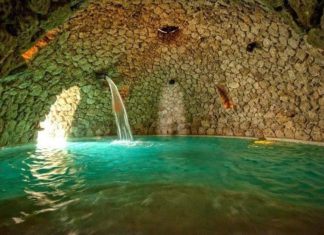 Conoce las sorprendentes albercas subterráneas de Mayan Baths