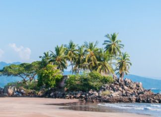 Arena tersa y oleaje agradable: Playa Las Islitas el lugar perfecto