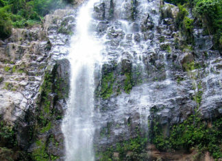Cascada El Salto de Jala: un velo de agua pura y cristalina