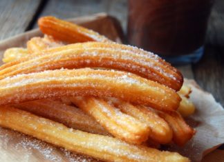 Prepara riquísimos churros caseros en pocos pasos