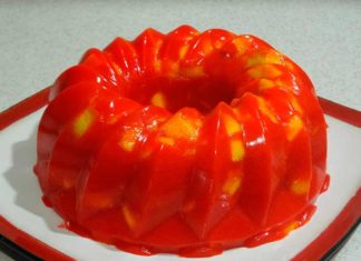 Para el antojo de hoy : gelatina de mango y chamoy