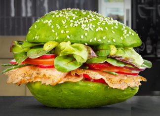 La novedosa Hamburguesa de aguacate, prepárala fácil y en casa