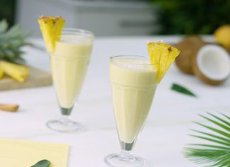 Deliciosa malteada tropical de coco