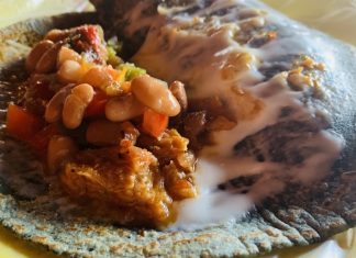 Quesadillas de maíz azul: una delicia Wixárika