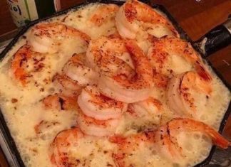 Camarones en salsa de queso