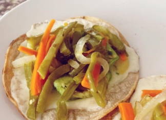 Curtido de nopales y verduras casero