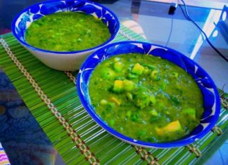 Salsita verde con aguacate para unos buenos tacos