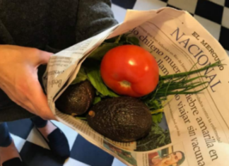 Vuelven los “Cucuruchos” de periódico para sustituir bolsas de plástico