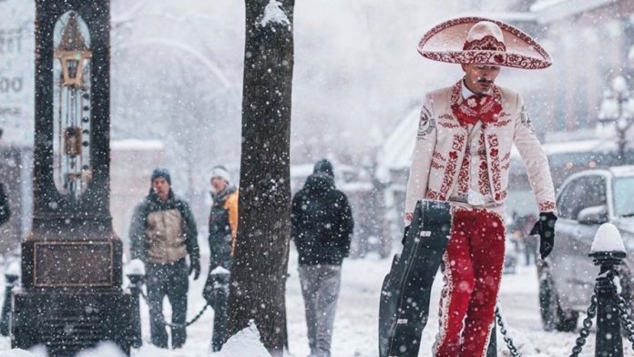 mariachi_en_canada.jpg_554688468