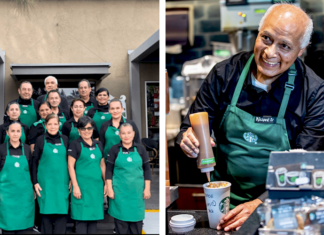 Inauguran Starbucks donde todos los trabajadores son de la tercera edad