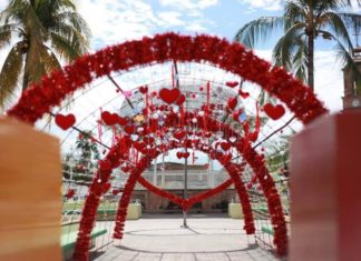 San José del Valle y su peculiar plaza se llenan de amor este mes