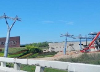 Construyen teleférico que conectará Puerto Vallarta con Nayarit
