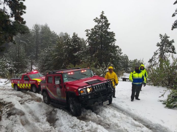 El Volcán Nevado de Colima registra 20 centímetros de capa de nieve por frente frío 38 (1)