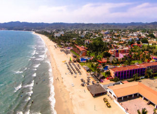 Un Pueblo Tradicional Mexicano: Bucerías