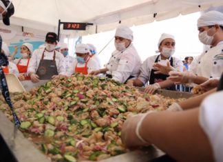 Ganan récord del aguachile más grande del mundo