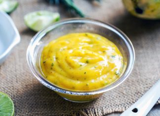 Prepara este aderezo de chile y mango