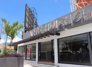 Se abre en Tepic moderna tienda de arte Huichol