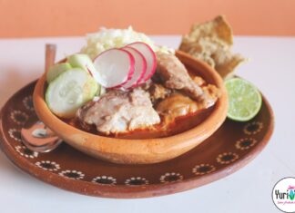 El Kwitsari –Pozole de maíz azul