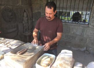 Nayarita, rescata antiguo oficio prehispánico. Artesanías en piedra