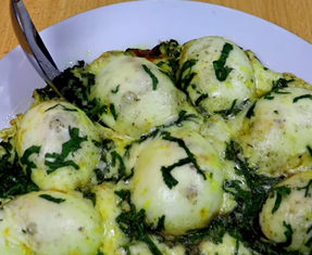 Comprueba que algo simple puede ser extraordinario, “huevos tibios gratinados”.