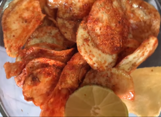 Prepar la botana más rápida y picosita ” papas locas”.