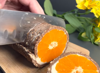 Rollo de galleta con mandarina y plátano