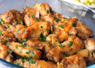 Alitas de pollo al ajillo