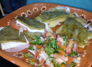 Nopales rellenos de jamón y queso