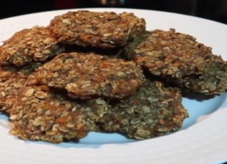 Galletas de avena con plátano y zanahoria.