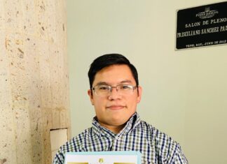 JOVEN NAYARITA, EL PRIMER PERITO TRADUCTOR EN EL ESTADO CON DISCAPACIDAD MOTRIZ