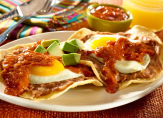 Para revivir un desayuno peculiar, ” huevos rancheros”