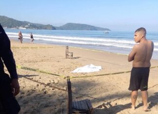 Niño, pierde la vida en mares nayaritas frente a los ojos de su madre.