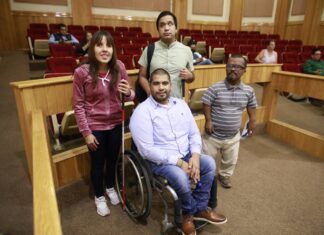 Da voz el Congreso a personas con autismo y discapacidad