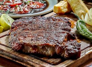 El gobierno de Nuevo León publicó en el Periódico Oficial del Estado el la designación a los platillos como la carne asada, la machaca y el cabrito como Patrimonio Cultural Inmaterial de ese estado.