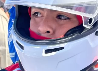 Niño nayarita sueña con triunfar en el automovilismo