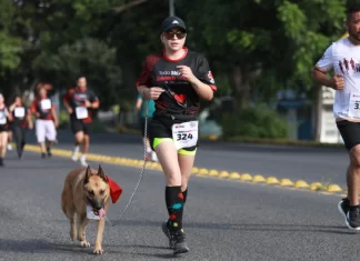 Más de 470 asistentes participaron en la quinta carrera de Cruz Roja en Tepic