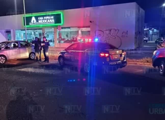Joven conductor chocó contra palmera y salió volando por el parabrisas