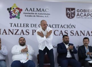 Manuel Salcedo impulsa la profesionalización financiera en los municipios de Nayarit
