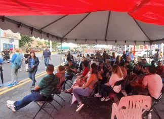 Restauranteros de Tepic al borde del cierre por bloqueos del SUTSEM en avenida Insurgentes