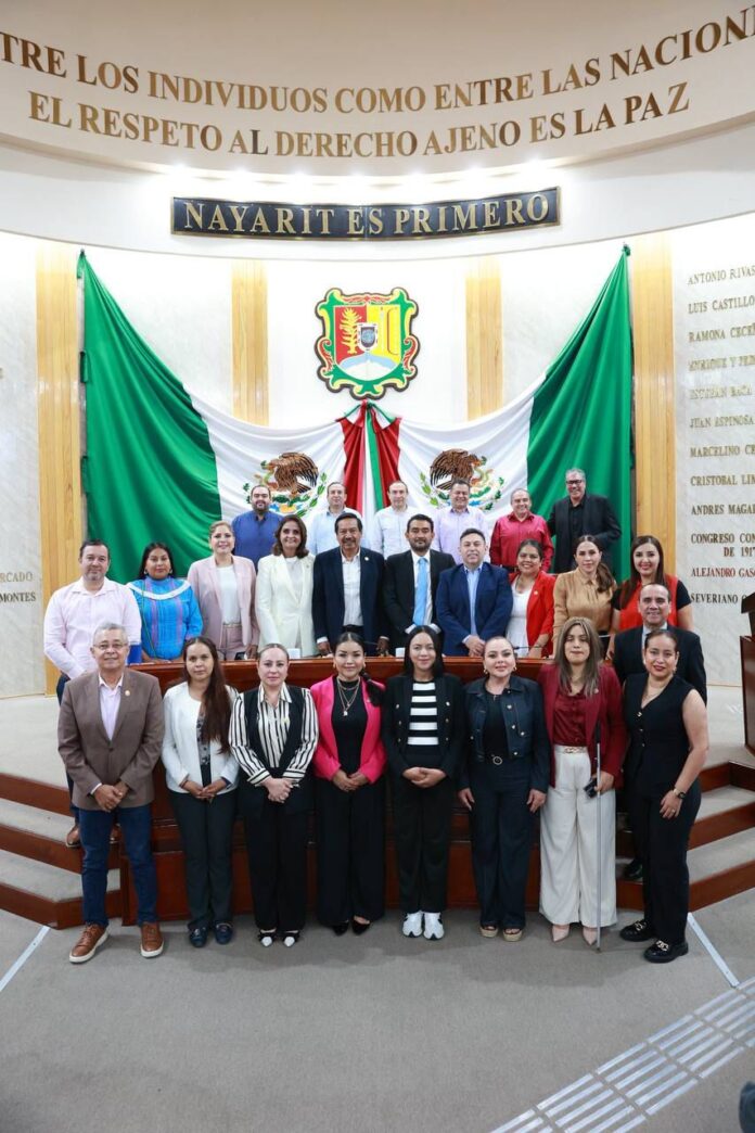 Comunicado-Comparecen-ante-Congreso-titulares-de-Educacion-y-Salud-02-octubre-2025-2
