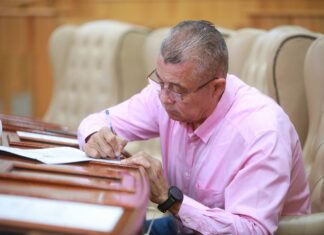 Recibe Congreso iniciativa para modernizar la secretaría de Economía