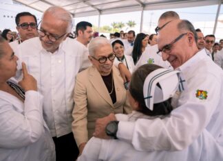 Miguel Ángel Navarro reconoce a personal de salud del IMSS-Bienestar y supervisa avance del nuevo CESSA en San Blas