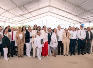 Entrega de medallas conmemorativas y estímulos económicos por antigüedad laboral