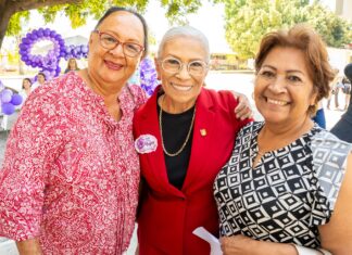 Beatriz Estrada consiente con un día de spa a mujeres adultas mayores