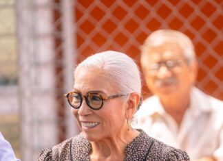 Miguel Ángel Navarro y Beatriz Estrada impulsan mejoras en la primaria Don Miguel Hidalgo de Tepic