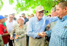 Miguel Ángel Navarro y Beatriz Estrada impulsan el deporte con la rehabilitación del estadio “Santos Ramos Contreras” de Tecuala