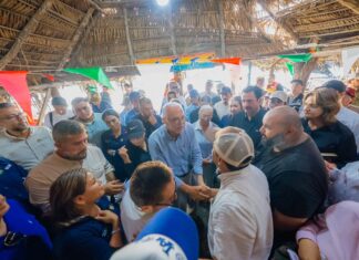 Miguel Ángel Navarro y Beatriz Estrada respaldan la recuperación de Aticama tras el huracán Rachel